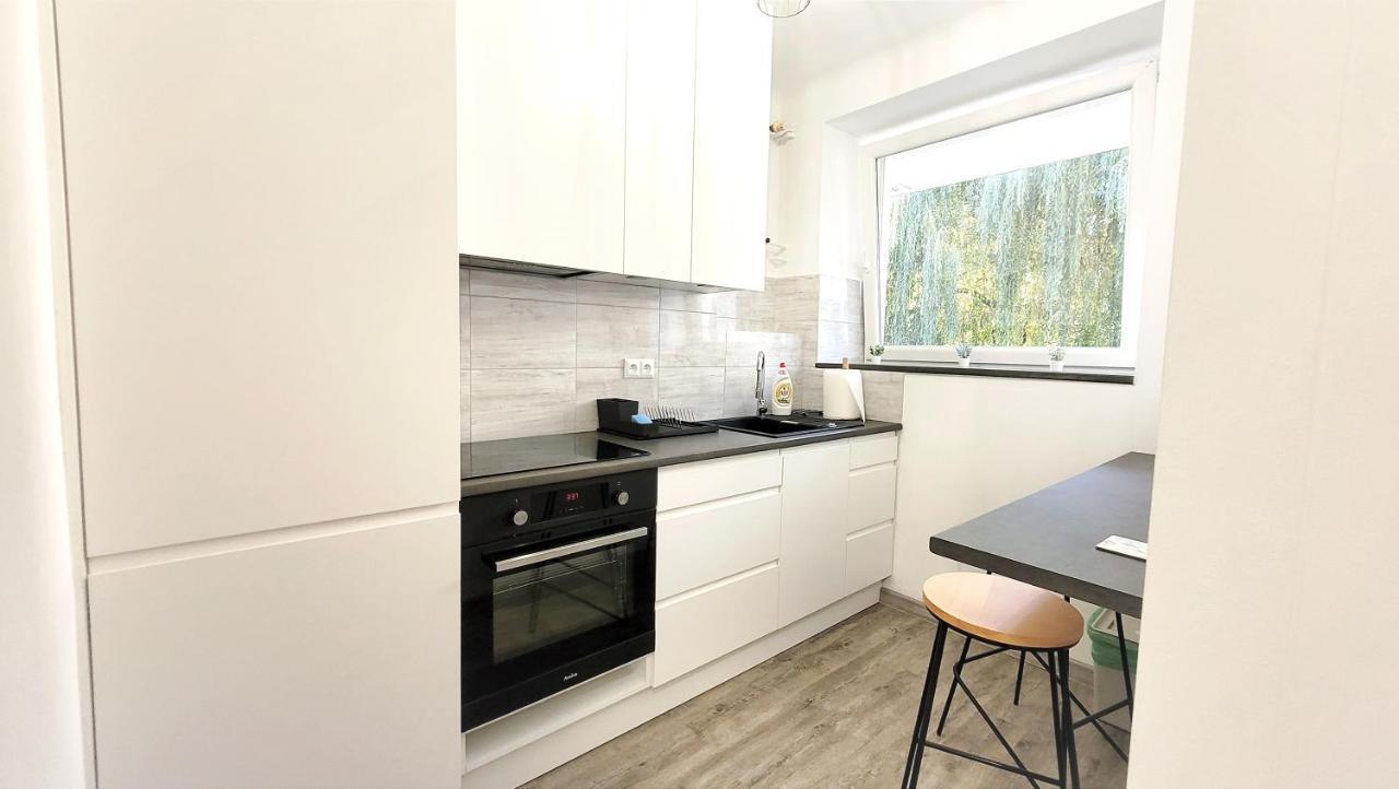 Great Life - Apartment Next To Metro Station Warszawa Zewnętrze zdjęcie