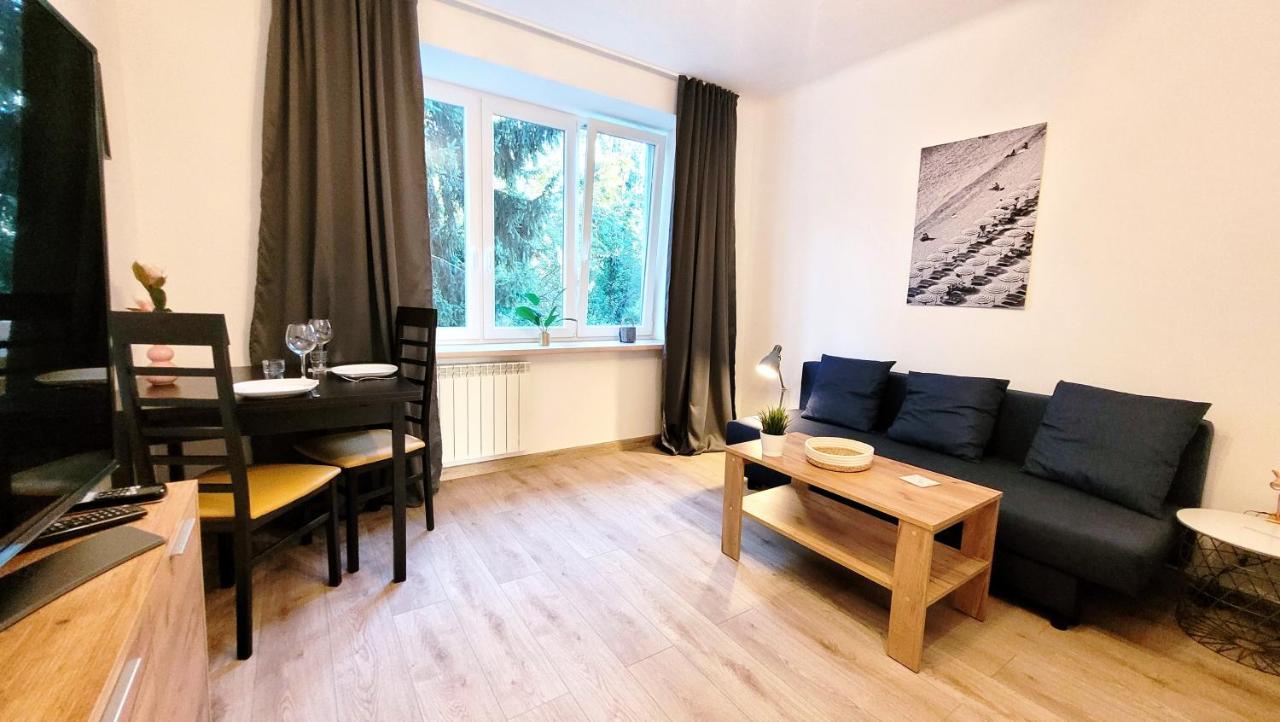 Great Life - Apartment Next To Metro Station Warszawa Zewnętrze zdjęcie