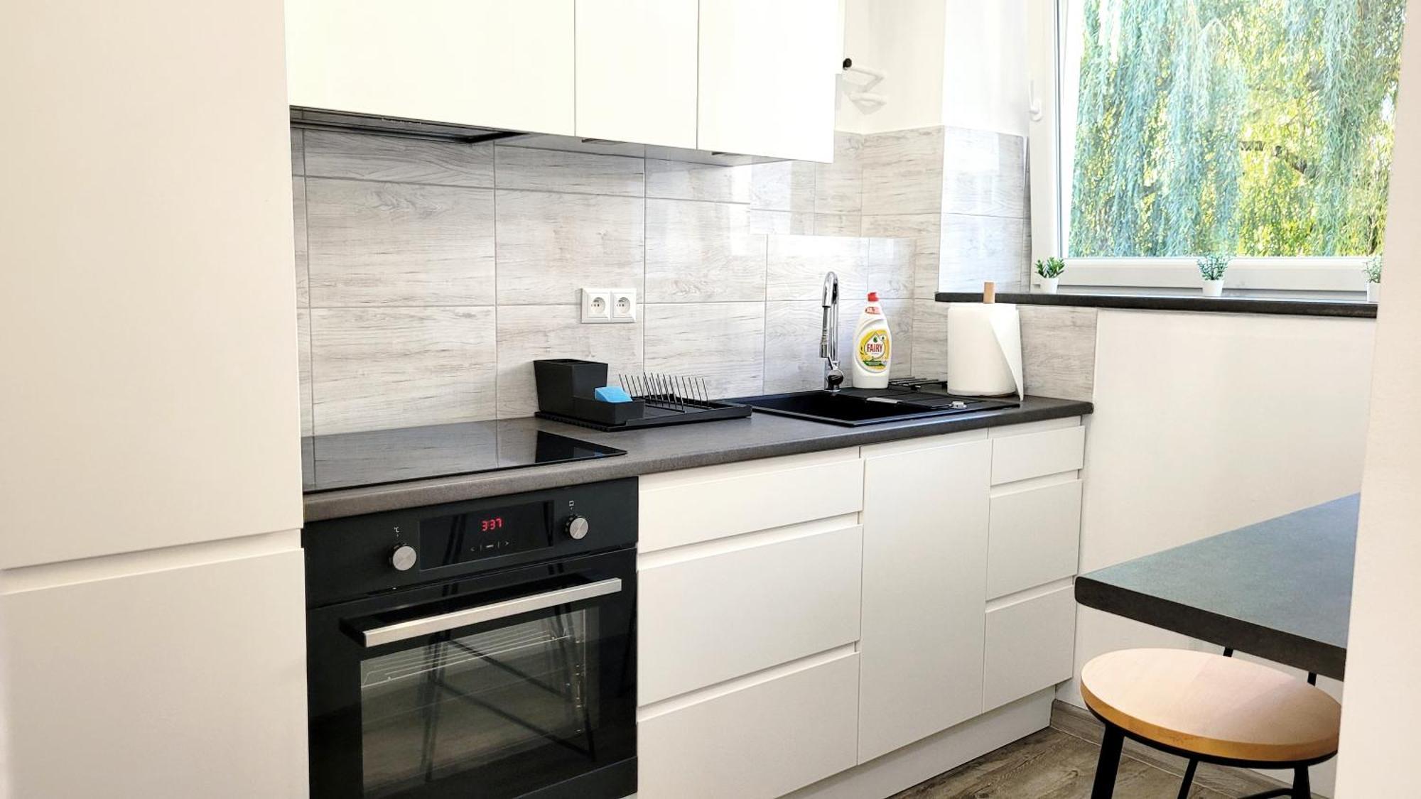 Great Life - Apartment Next To Metro Station Warszawa Zewnętrze zdjęcie
